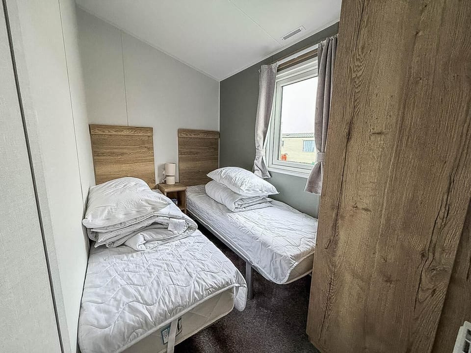 Wake up to the refreshing scent of the sea during your next caravan getaway.