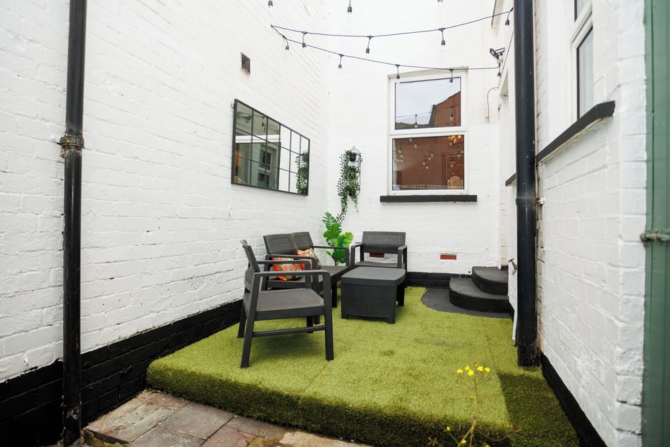 Terrace (2)