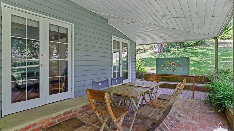 Outdoor Entertaining Area