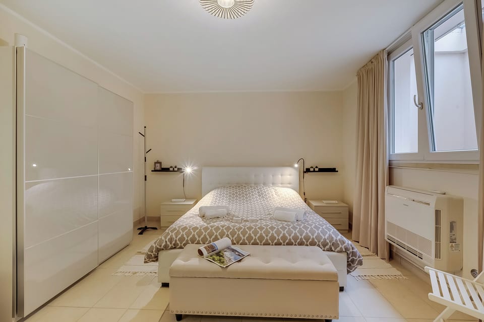 Second bedroom