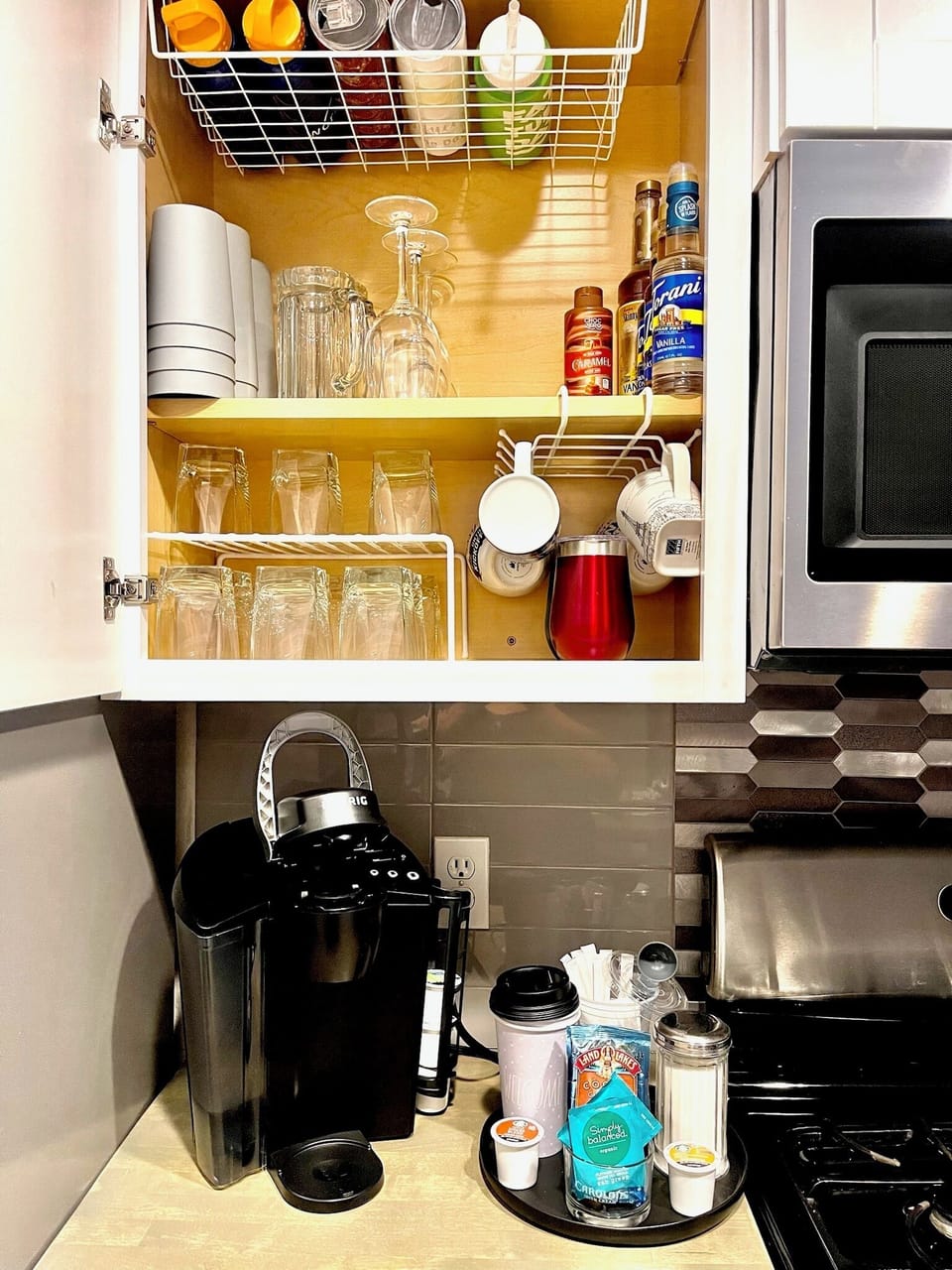 Kitchen - Coffee bar from a far