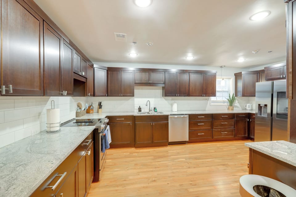 Chef's Kitchen | Main Level | Dishwasher