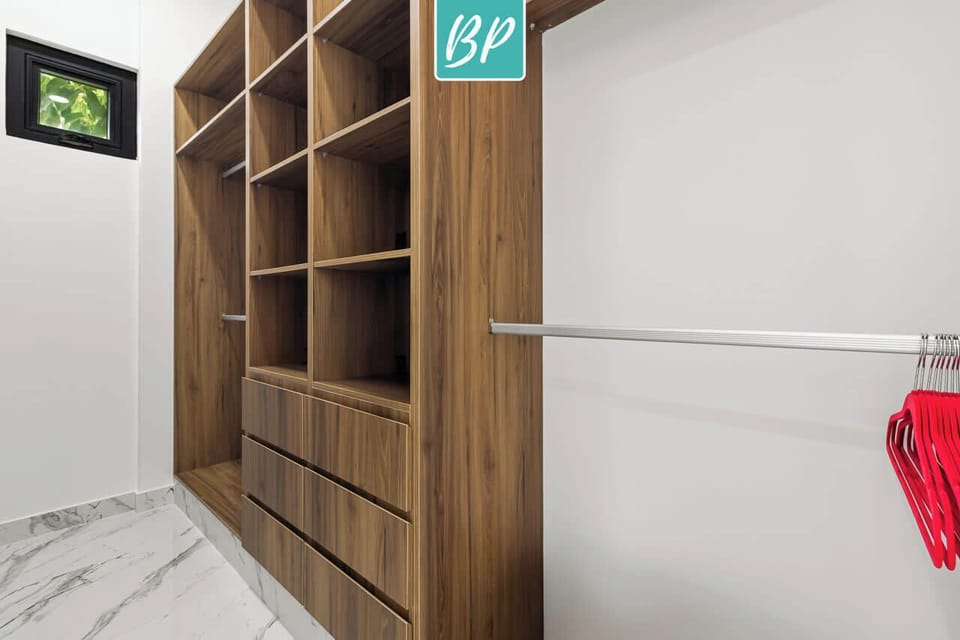 Master Bedroom & Walk-In Closet.