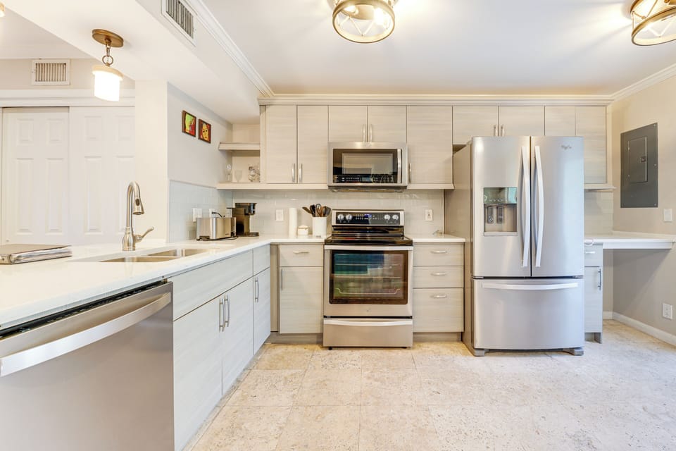 Kitchen | Keurig Coffee Maker | Toaster | Dishwasher | 1st Floor