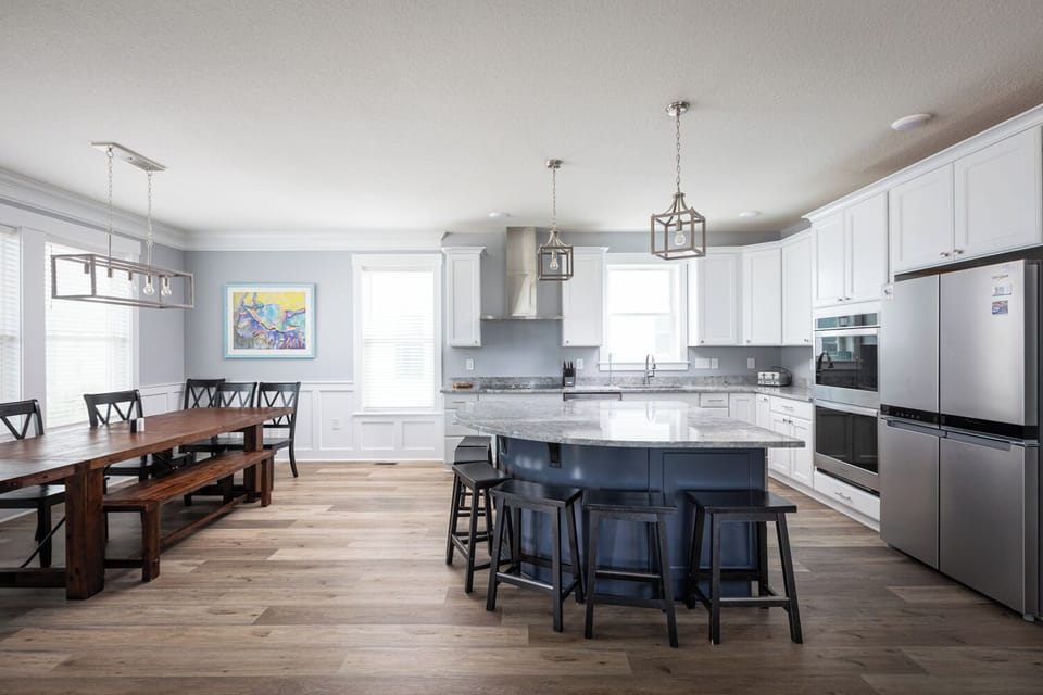 Kitchen & Dinning Room
