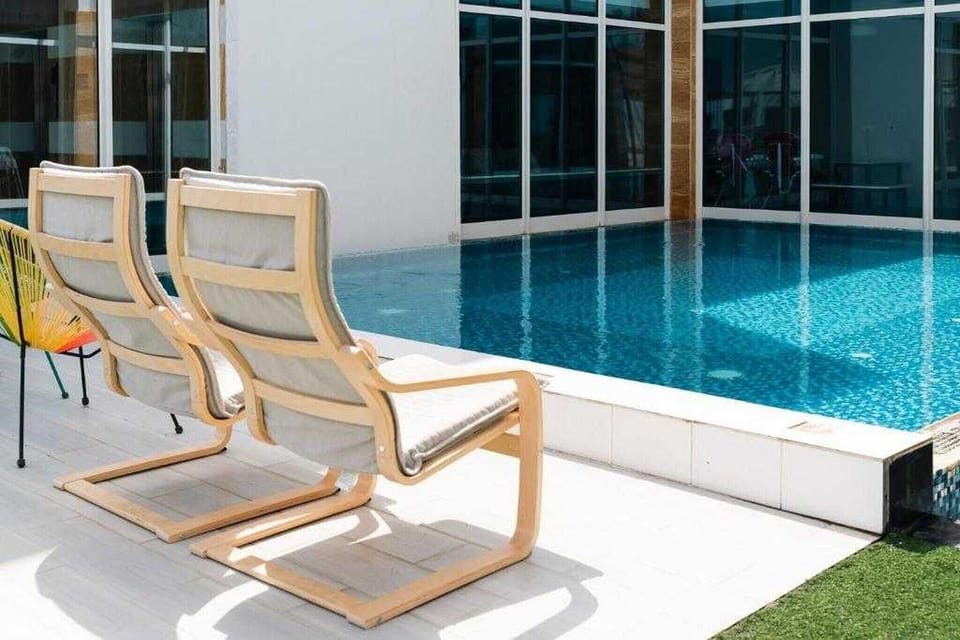 Holiday Home Swimming Pool