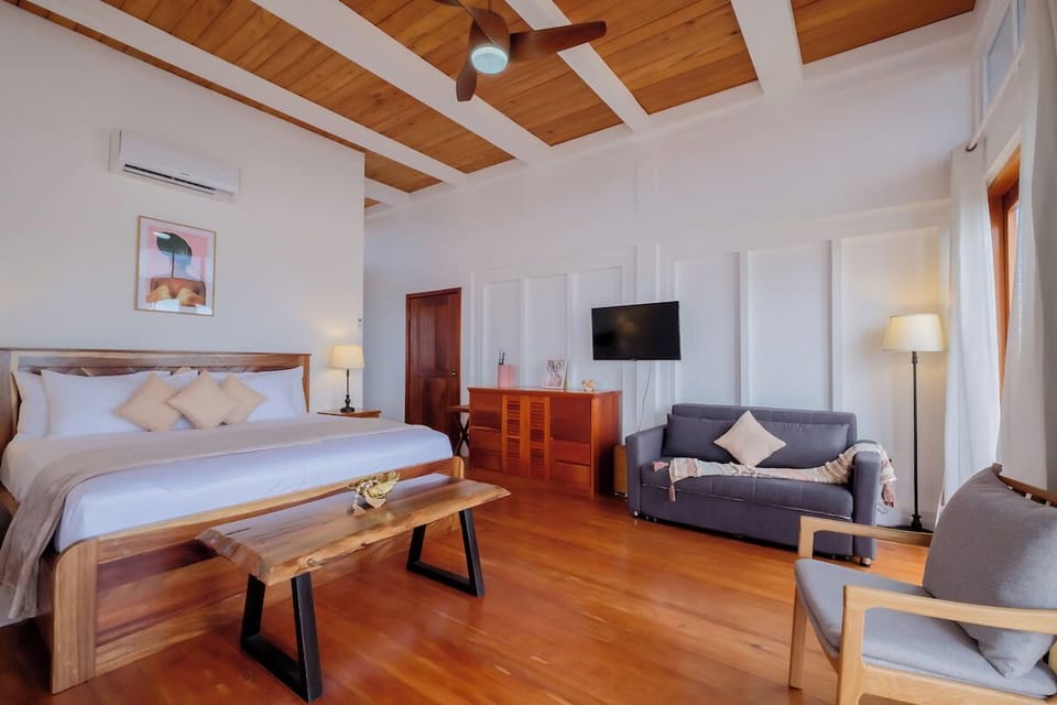 Unit with King Bed