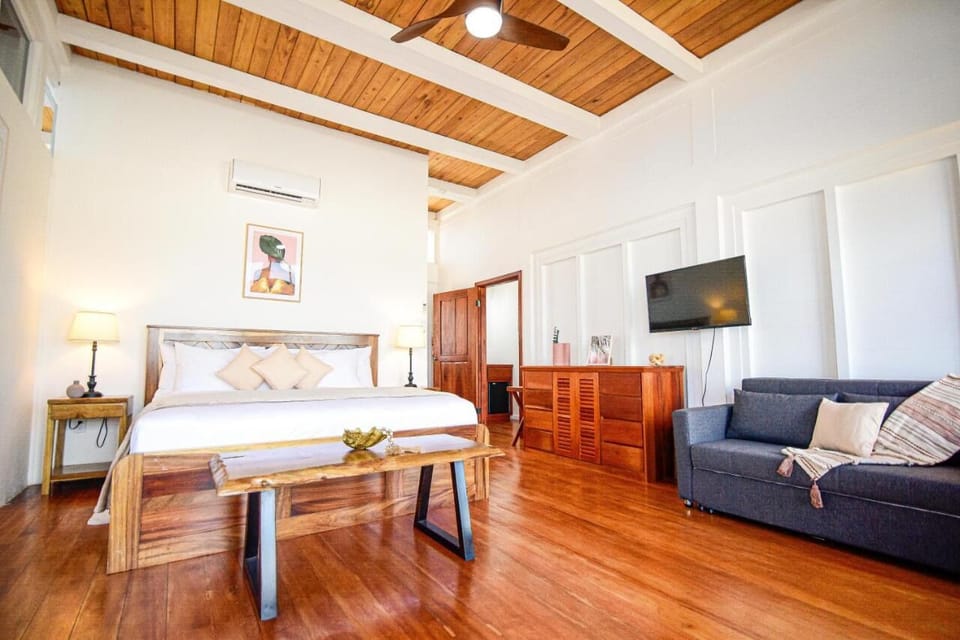 Unit with King Bed
