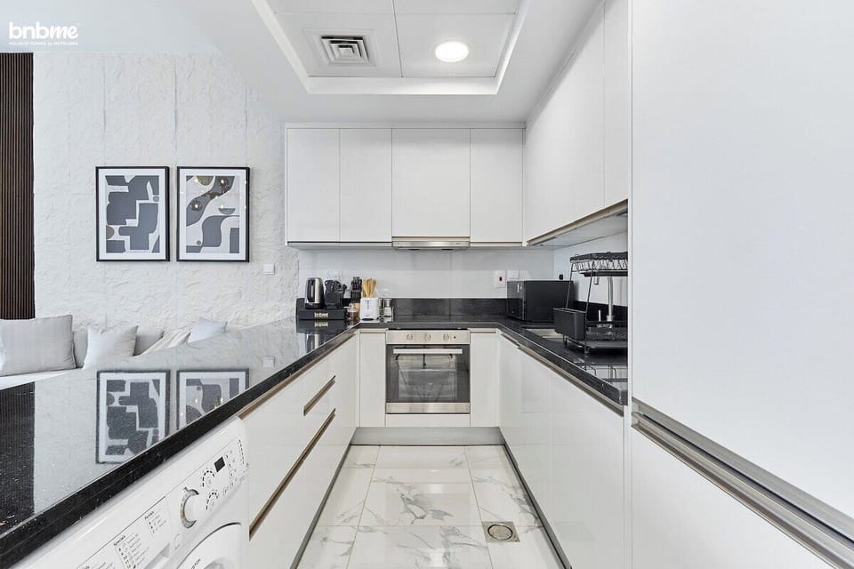 Channel your inner chef in our fully-equipped kitchen, complete with modern appliances