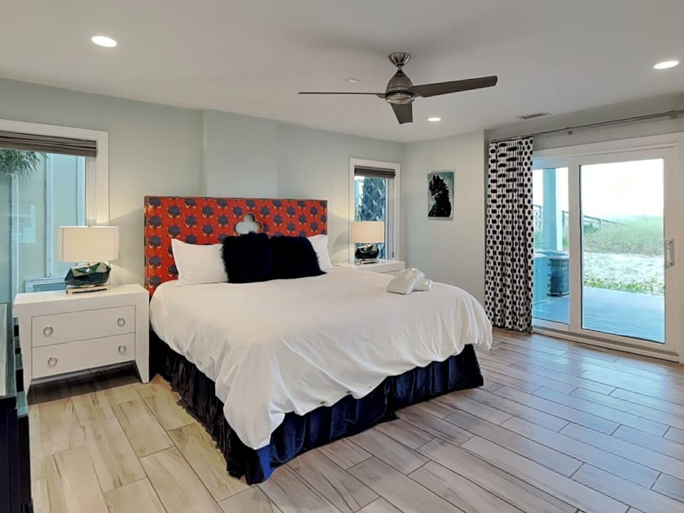 Second Bedroom - First Floor, King Bed, Ensuite Bath