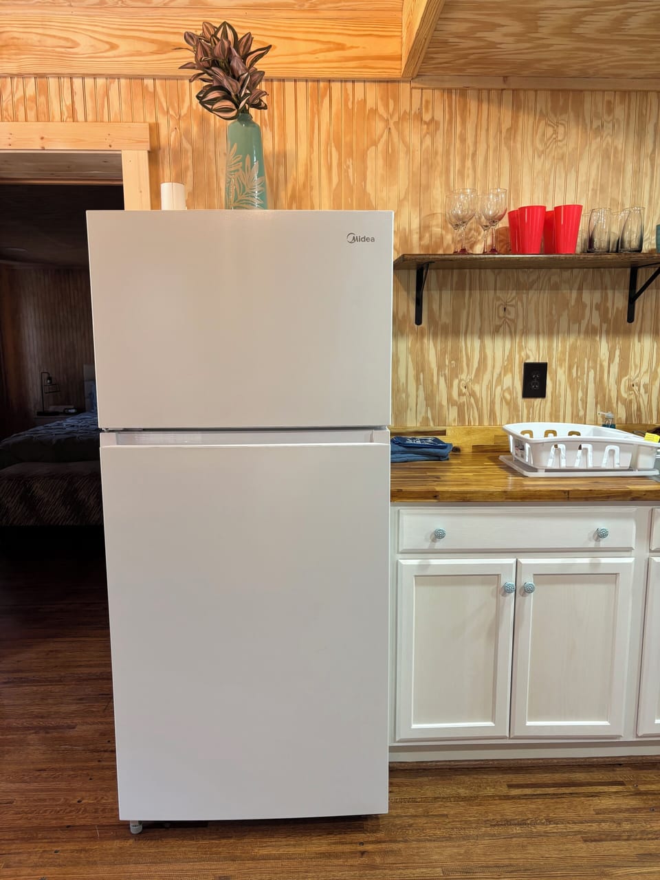 Full size refrigerator