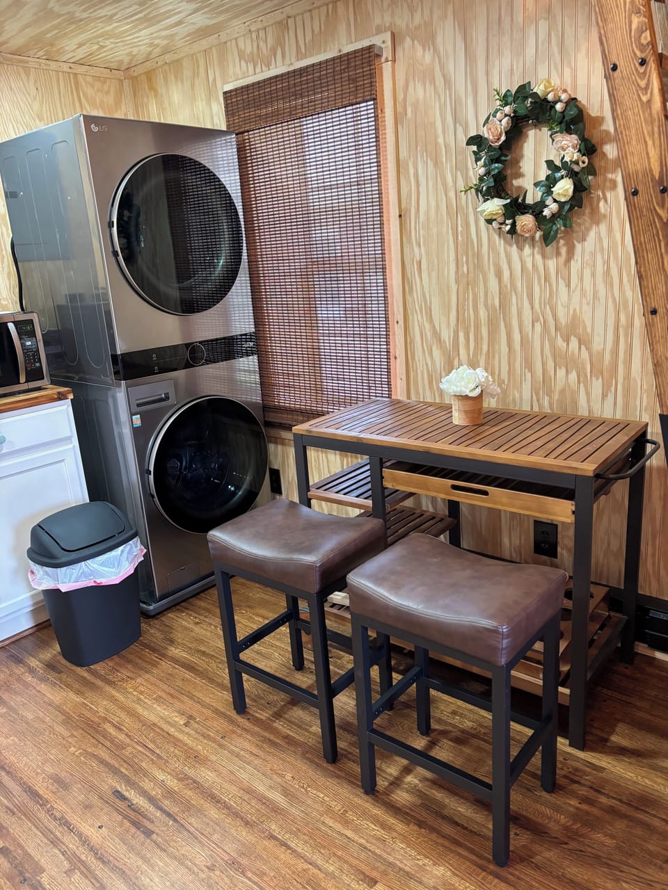 Small dinette