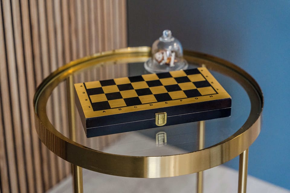 Chic Touches for Thoughtful Moments