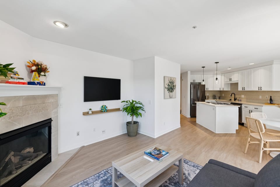 Indoors, Furniture, Living Room, Floor, Flooring