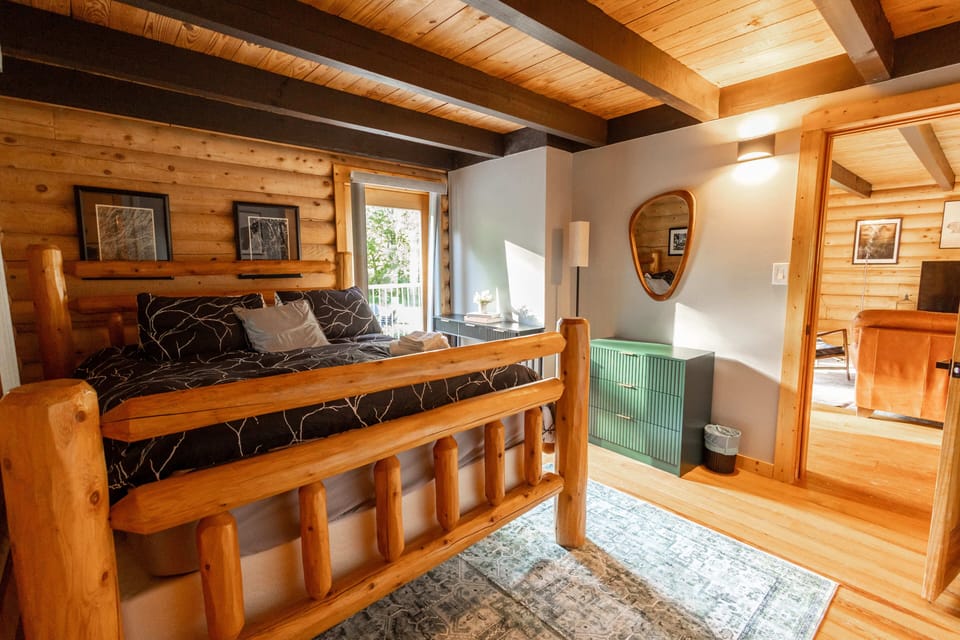 Master Bedroom Firefly Room