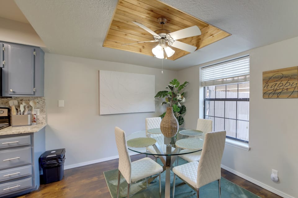 Dining Area | 1st Floor