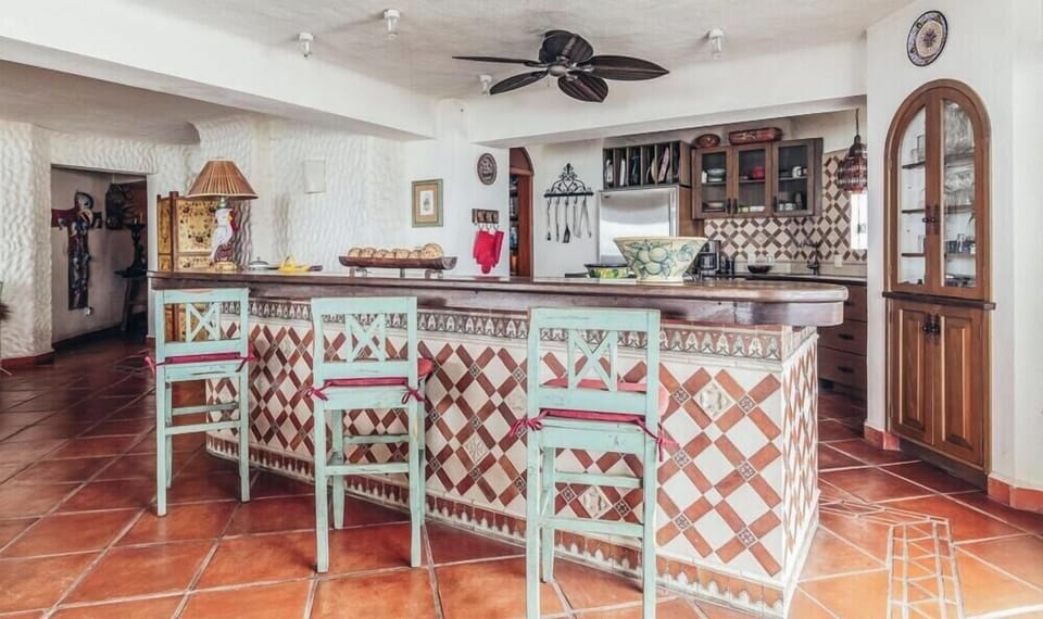 11. Kitchen