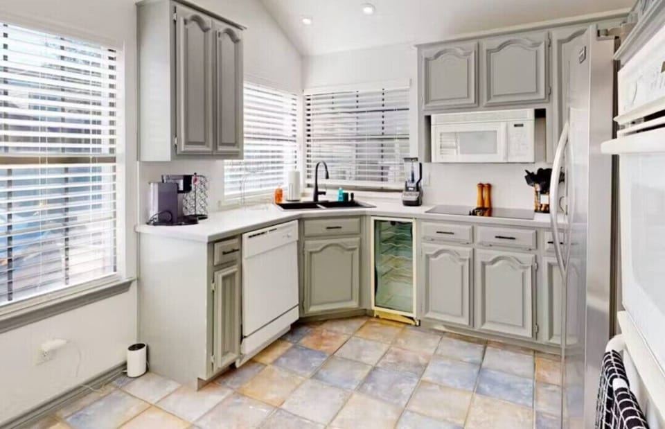 Bright, cheerful, and ready to cook
