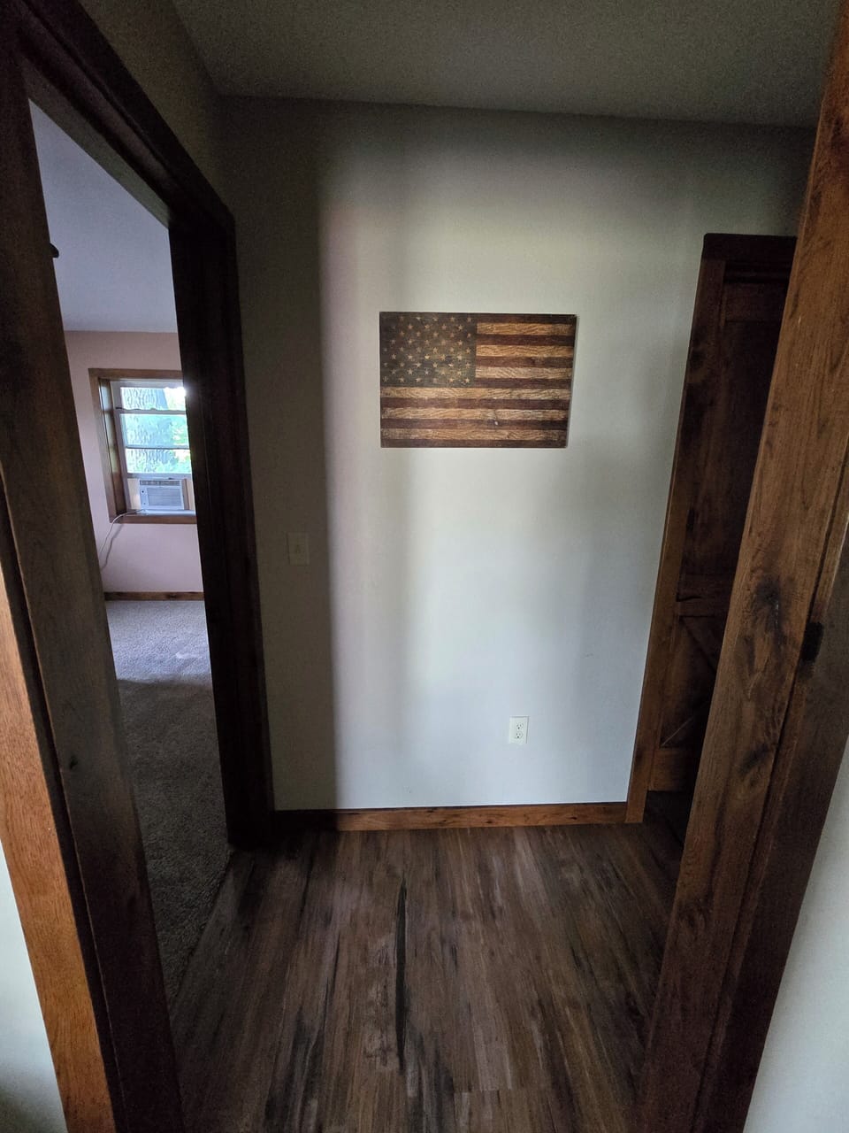 Hallway entry from Livingroom 