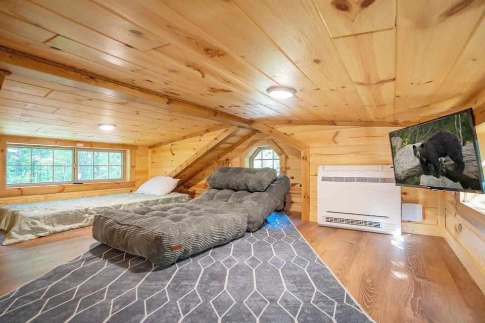 Loft Area with Twin Bed and Twin Sleeper
