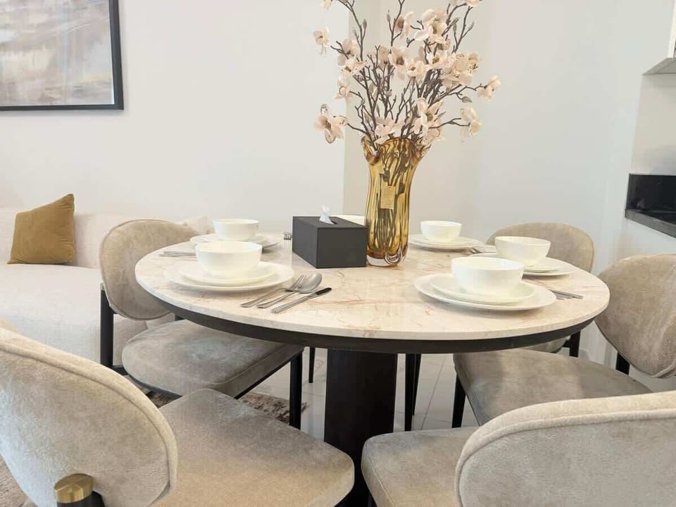 Sophisticated 2-BR in Noora Tower Apartment in Dubai