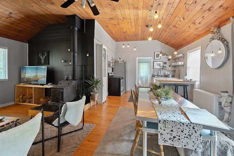 Smart TV + Living Area Lounge