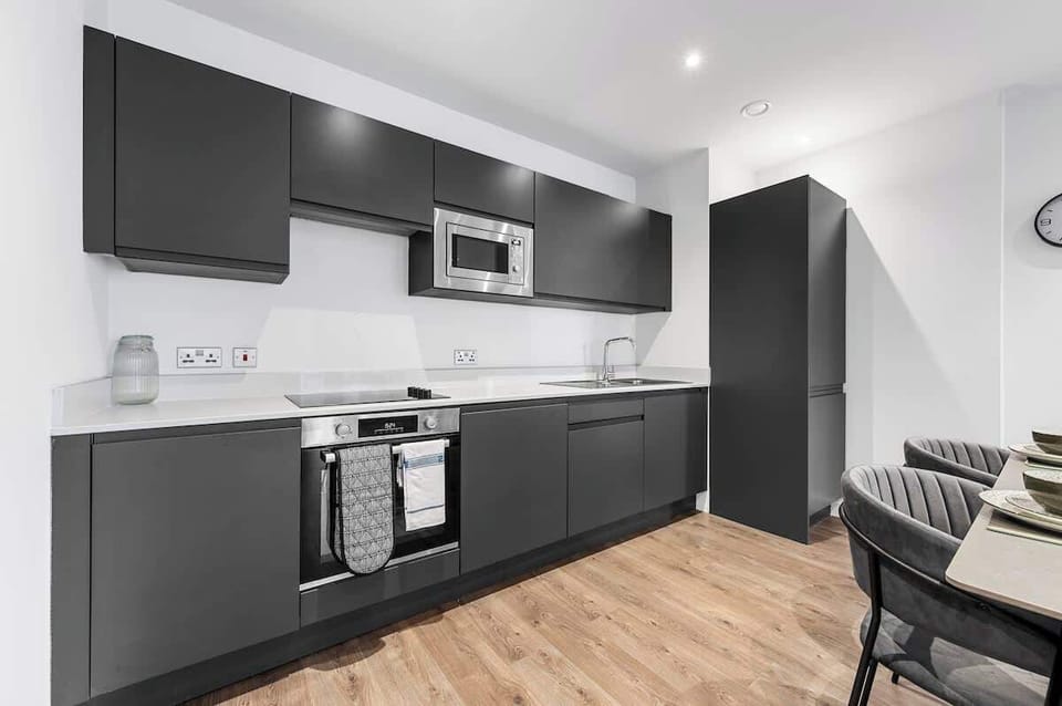 Your fully equipped kitchen has everything you need, from microwave and toaster to complimentary teas and coffee