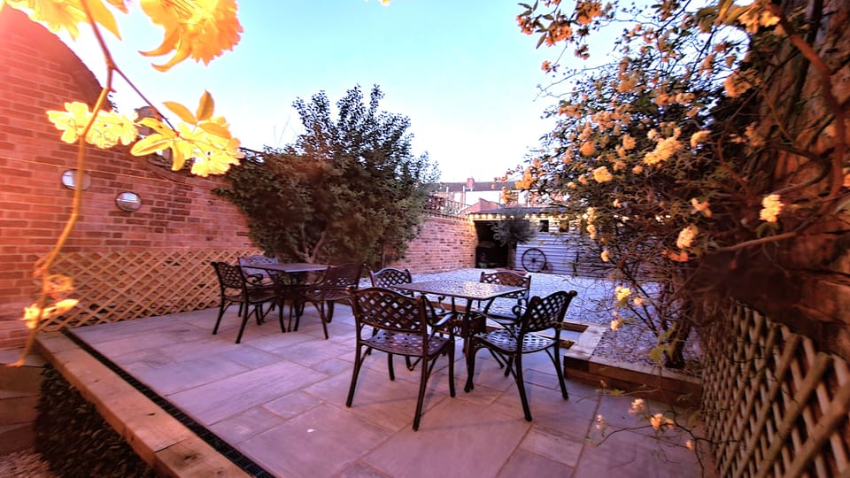 Garden / Courtyard