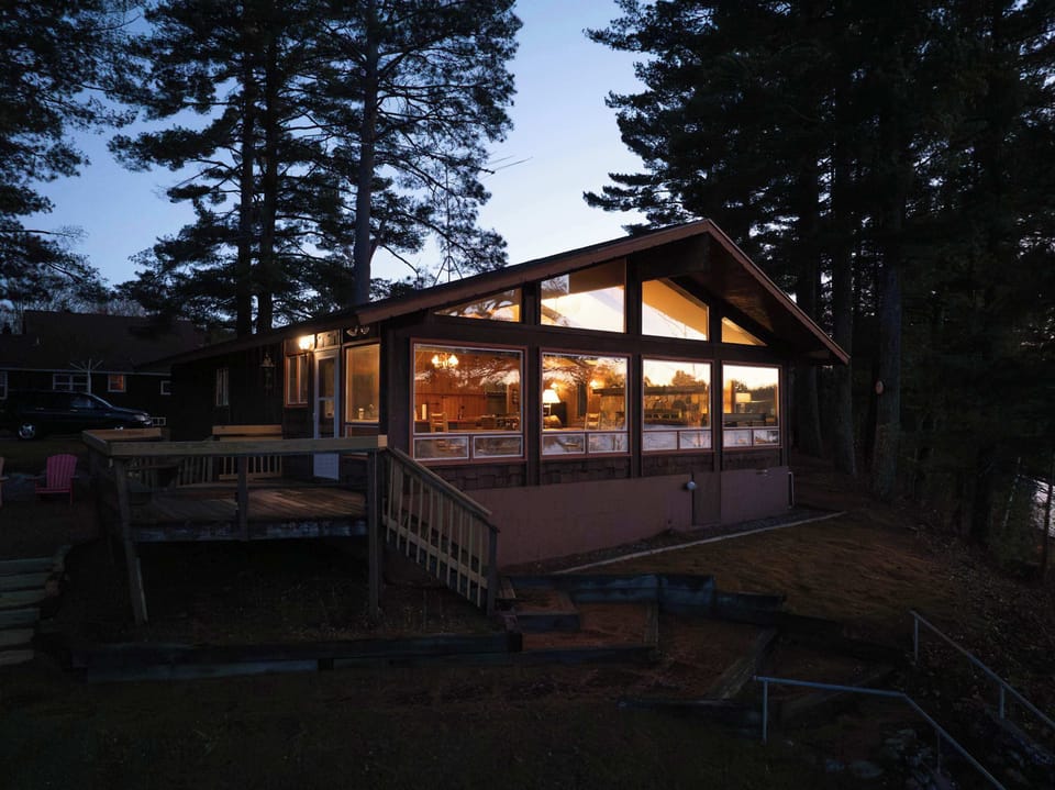 The 5RK Ranch Lakeside Lodge overlooking the lake