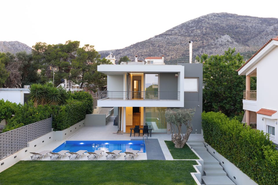 Main Aerial View Pool and Garden