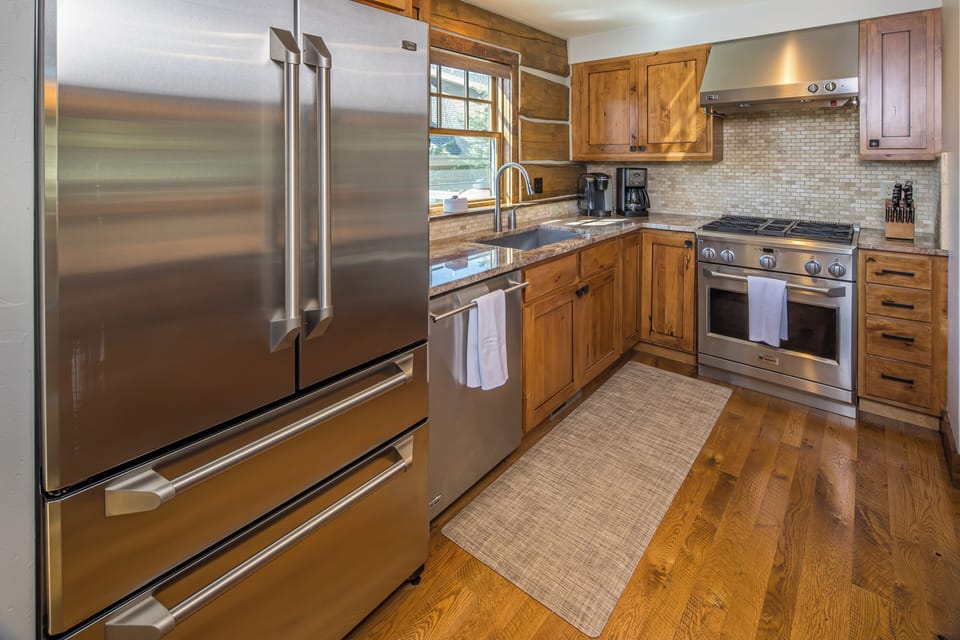 Spacious Kitchen