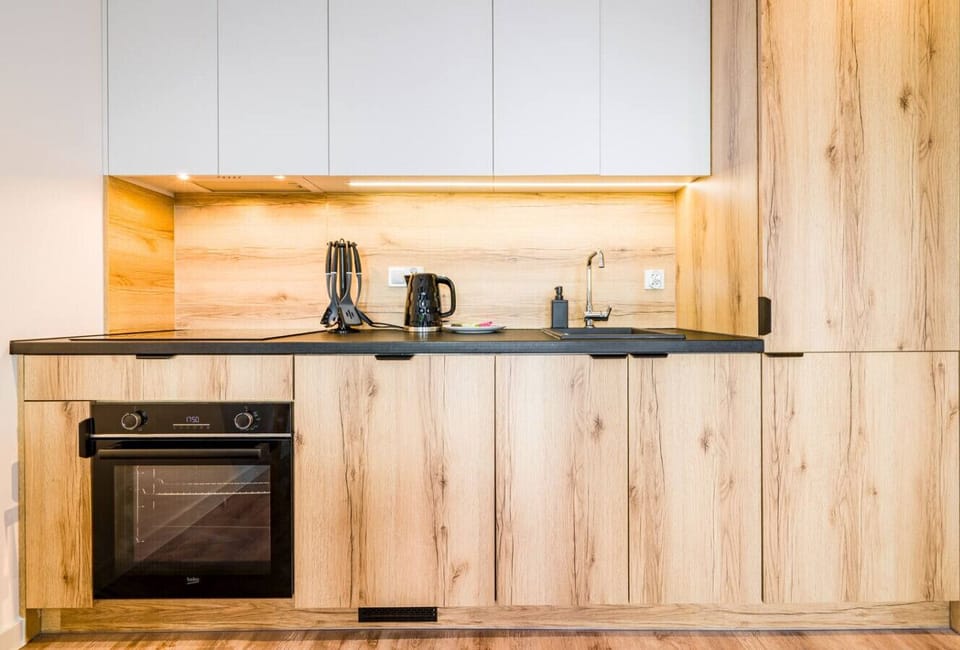 Fully Equipped Kitchen | Book Now with RENTUJEMY.COM
