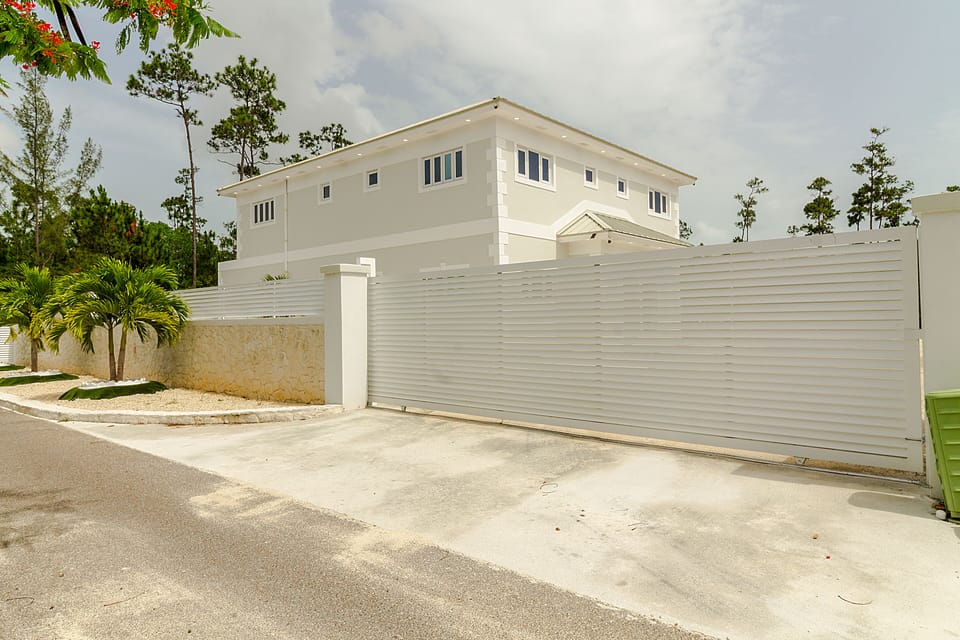 Driveway Entry