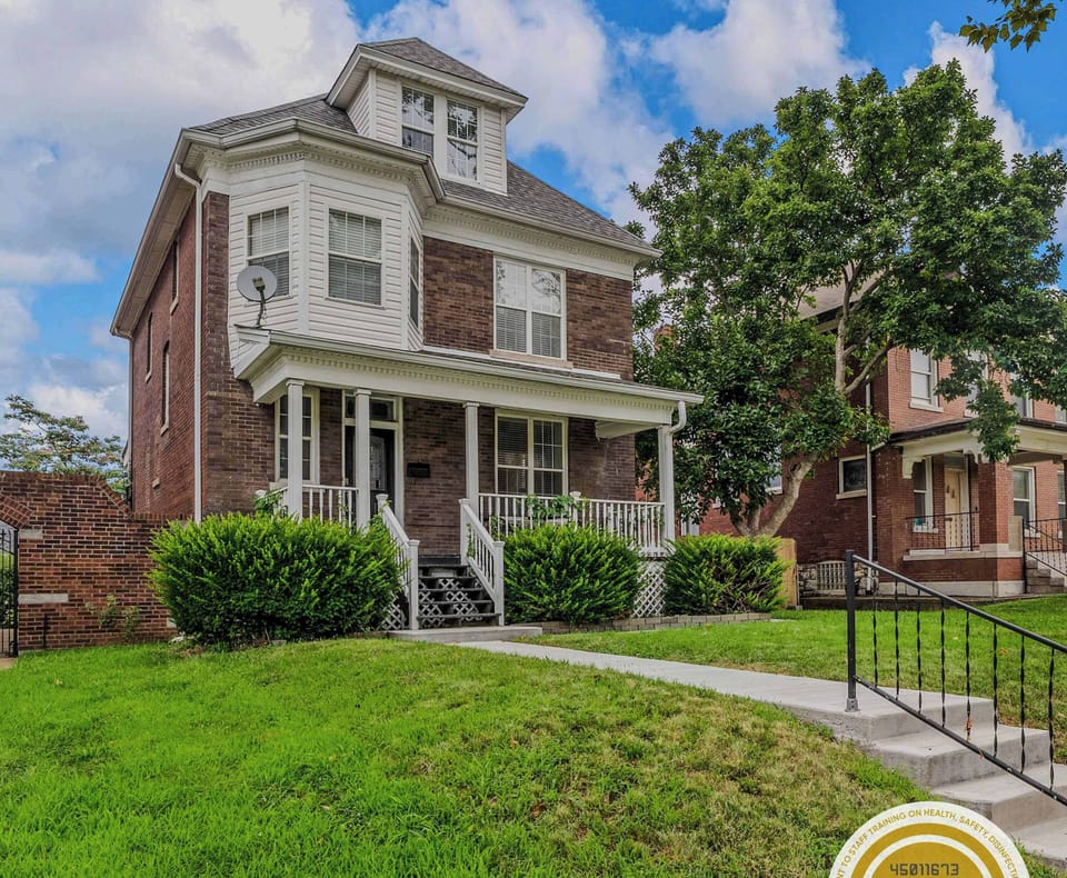 Welcome to your next favorite retreat! This lovely brick home features a charming front porch and a yard perfect for relaxation. 🌼✨ Whether you're here for a weekend or a week, you'll feel right at home. Don’t wait—reserve your stay today! 