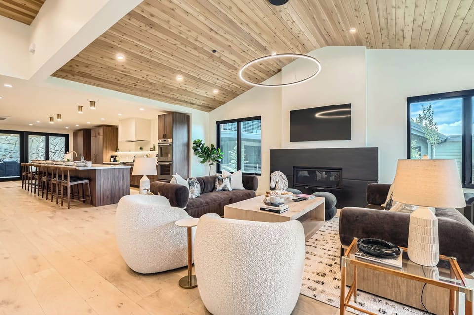 2nd Floor Living Room
