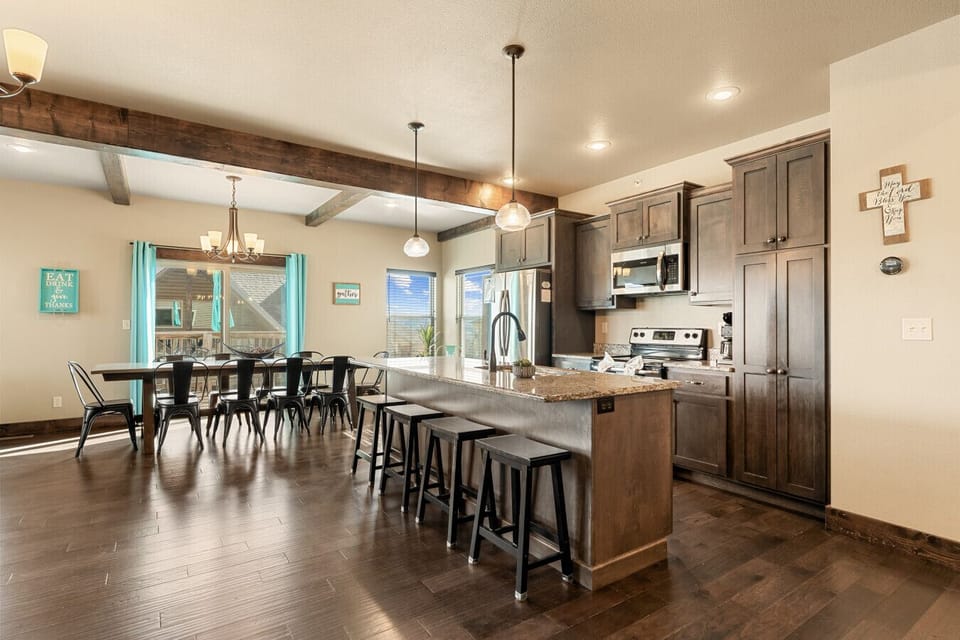 Fully stocked with enough dishes, glassware, and cookware for the entire group, so you can enjoy big family meals without ever running out of the essentials