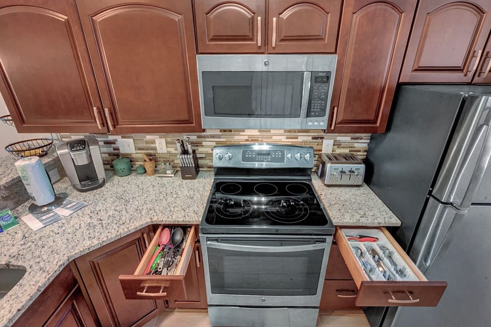 Kitchen and Utensils