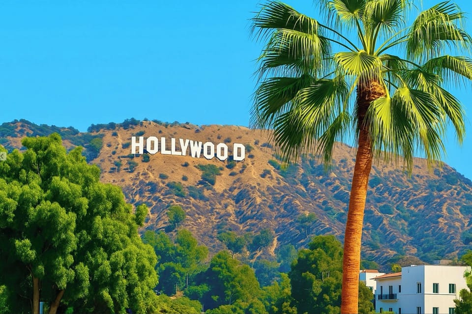 HOLLYWOOD HILLS: SERENE/SAFE/CENTRAL+5 MINS to HOLLYWOOD (Pic from Hiking trail)