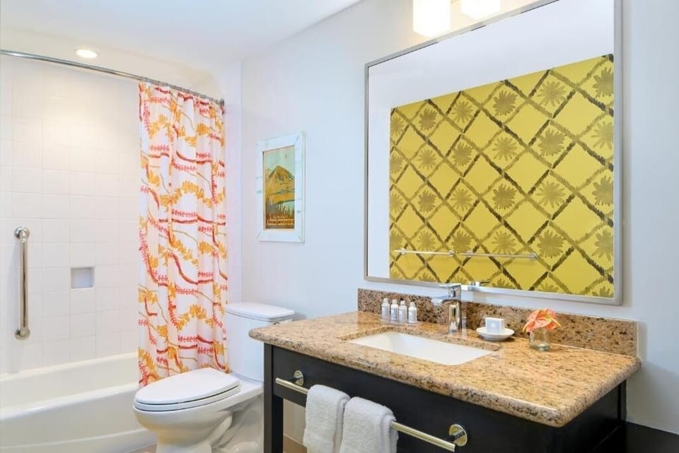 Soak and reset with fresh towels and a deep tub.