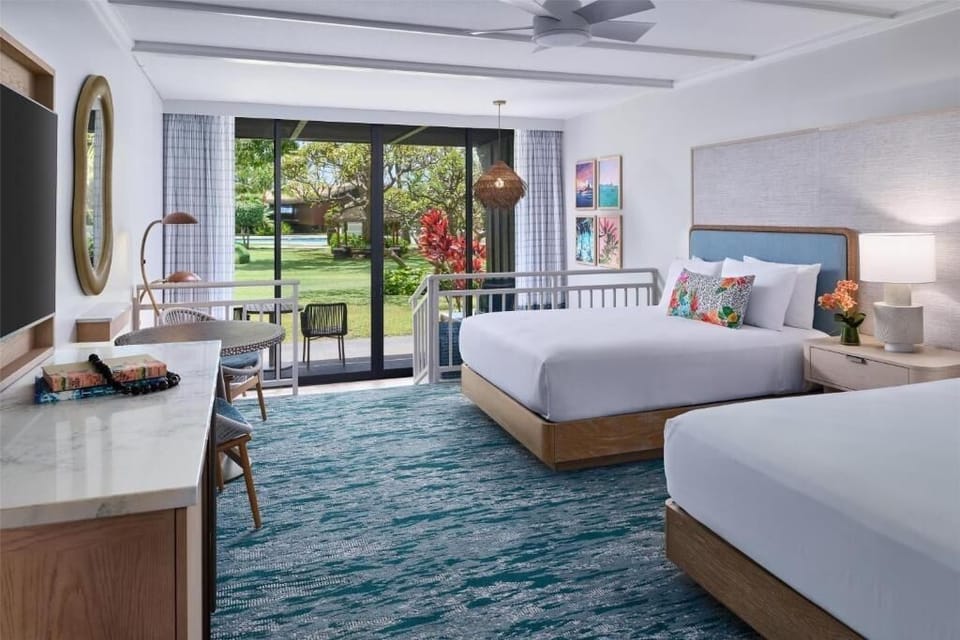 Unit with 2 Queen beds. Exact unit will be assigned upon arrival. Views, colors, and decor may vary.