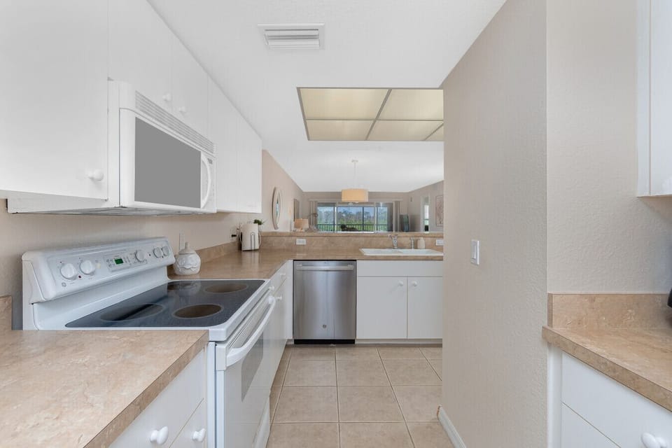 Fully Equipped Kitchen with Stove, Microwave, and dishwasher