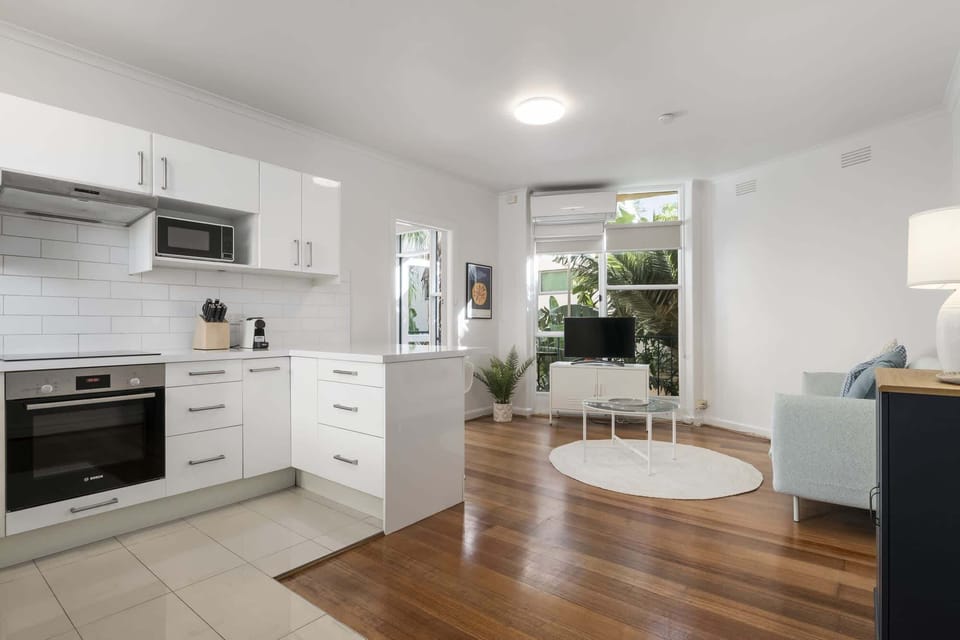 Kitchen/Living Area