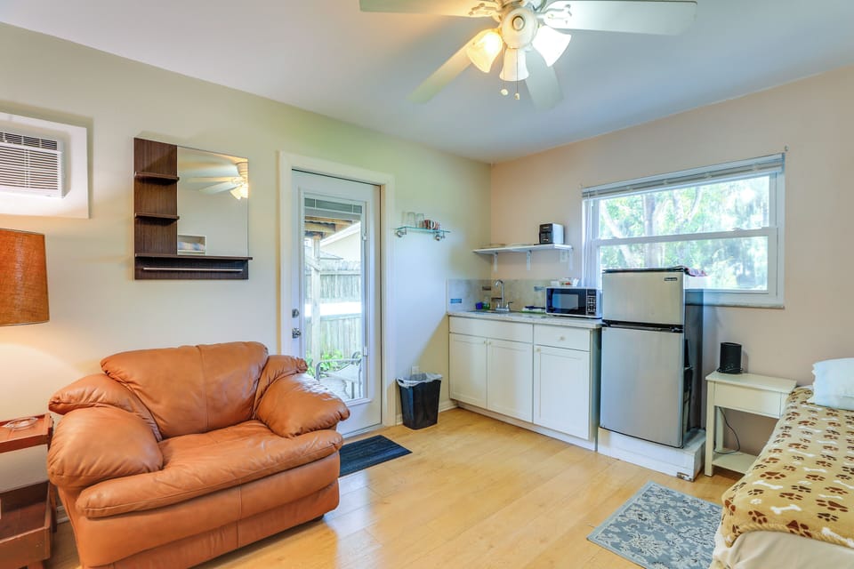 Studio | Window A/C Unit | Electric Heating