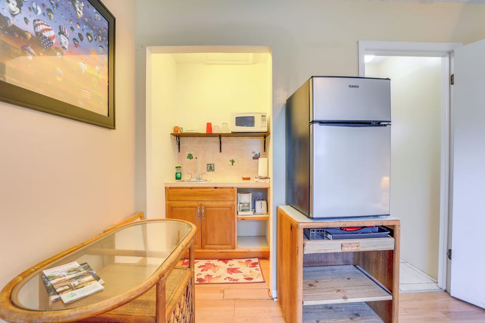 Kitchenette | Coffee Maker | Cooking Basics