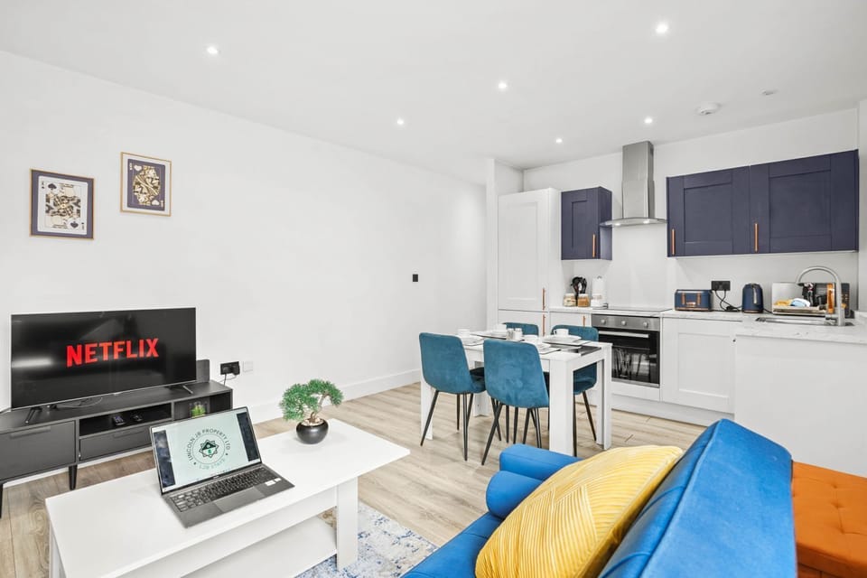 Living Room / Lounge
