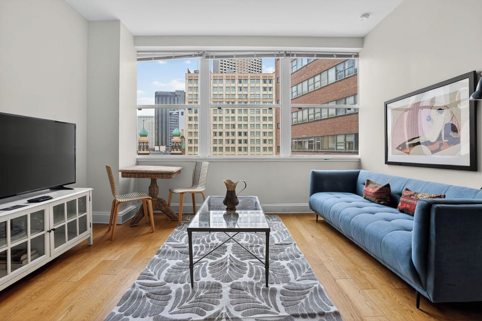 Roami at Duncan Plaza | Group Friendly | 2 Units