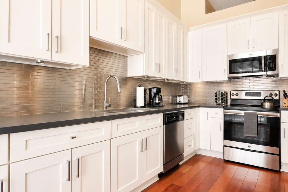 Fully-equipped kitchen