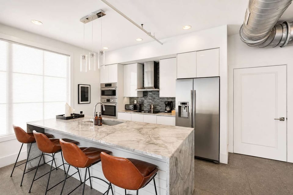 Fully-equipped kitchen
