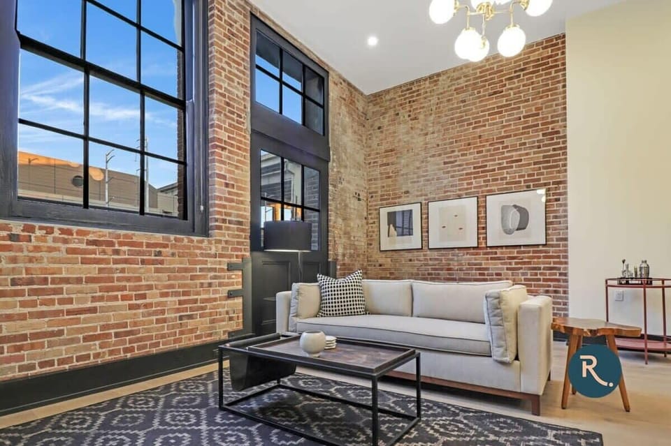 Welcome to Brassline by Roami!