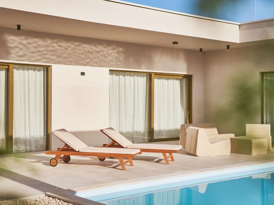 Wood, Furniture, Interior Design, Flooring, Floor, Ceiling, Shade, Chair, Comfort, Wood Stain